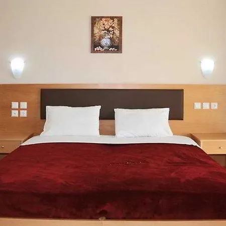 إميرالد 3* Kremastí