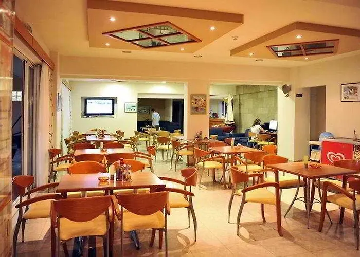 Aparthotel Emerald Kremastí