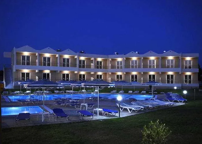 Emerald Aparthotel 3*