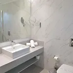 Emerald 3* Kremastí