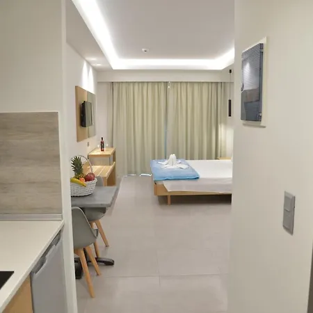 Emerald 3* Kremastí